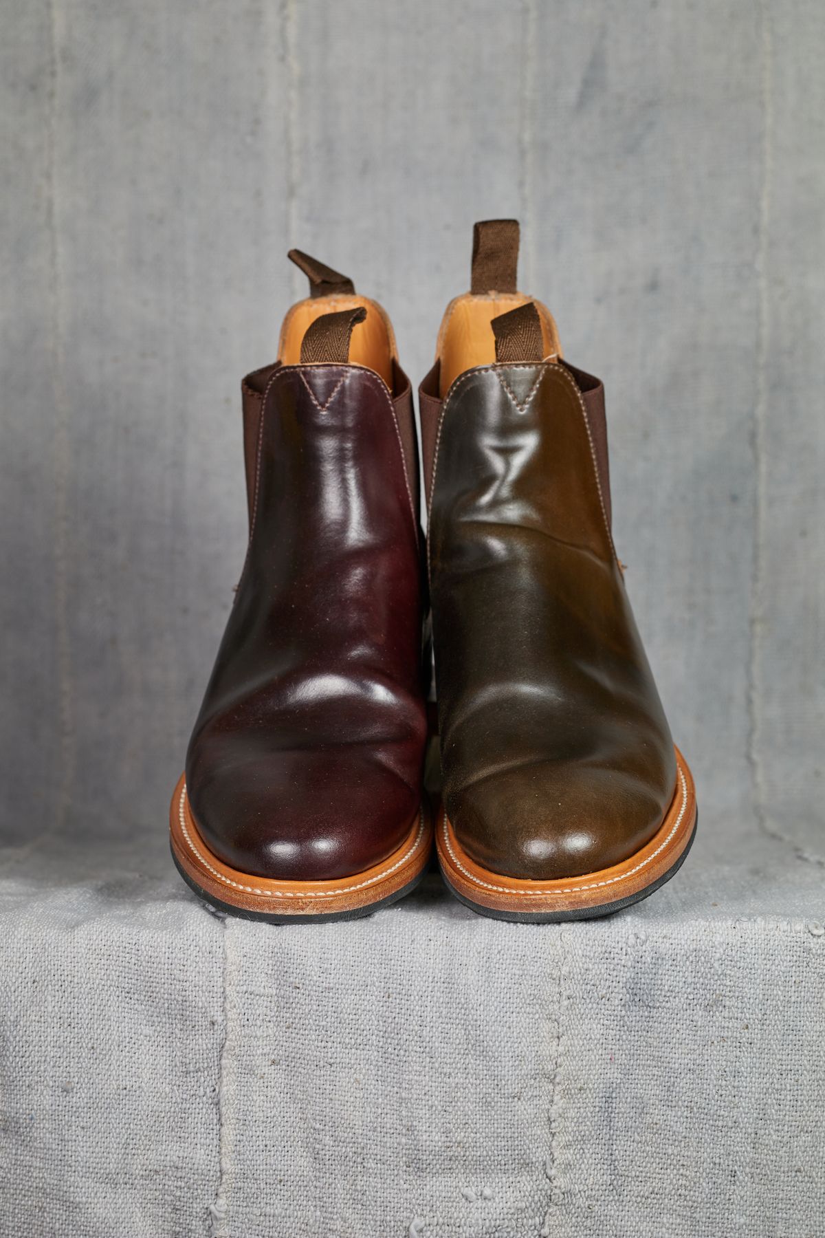 Photo by radamushotto on January 3, 2023 of the Viberg Chelsea in Horween Color 8 Shell Cordovan.