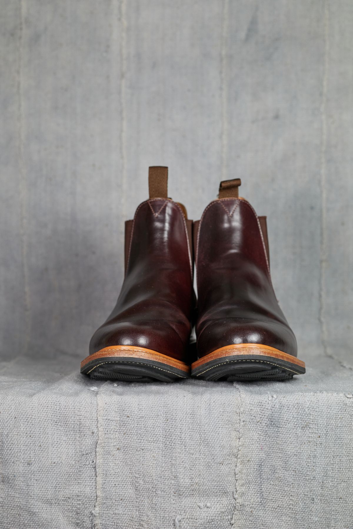 Photo by radamushotto on January 3, 2023 of the Viberg Chelsea in Horween Color 8 Shell Cordovan.