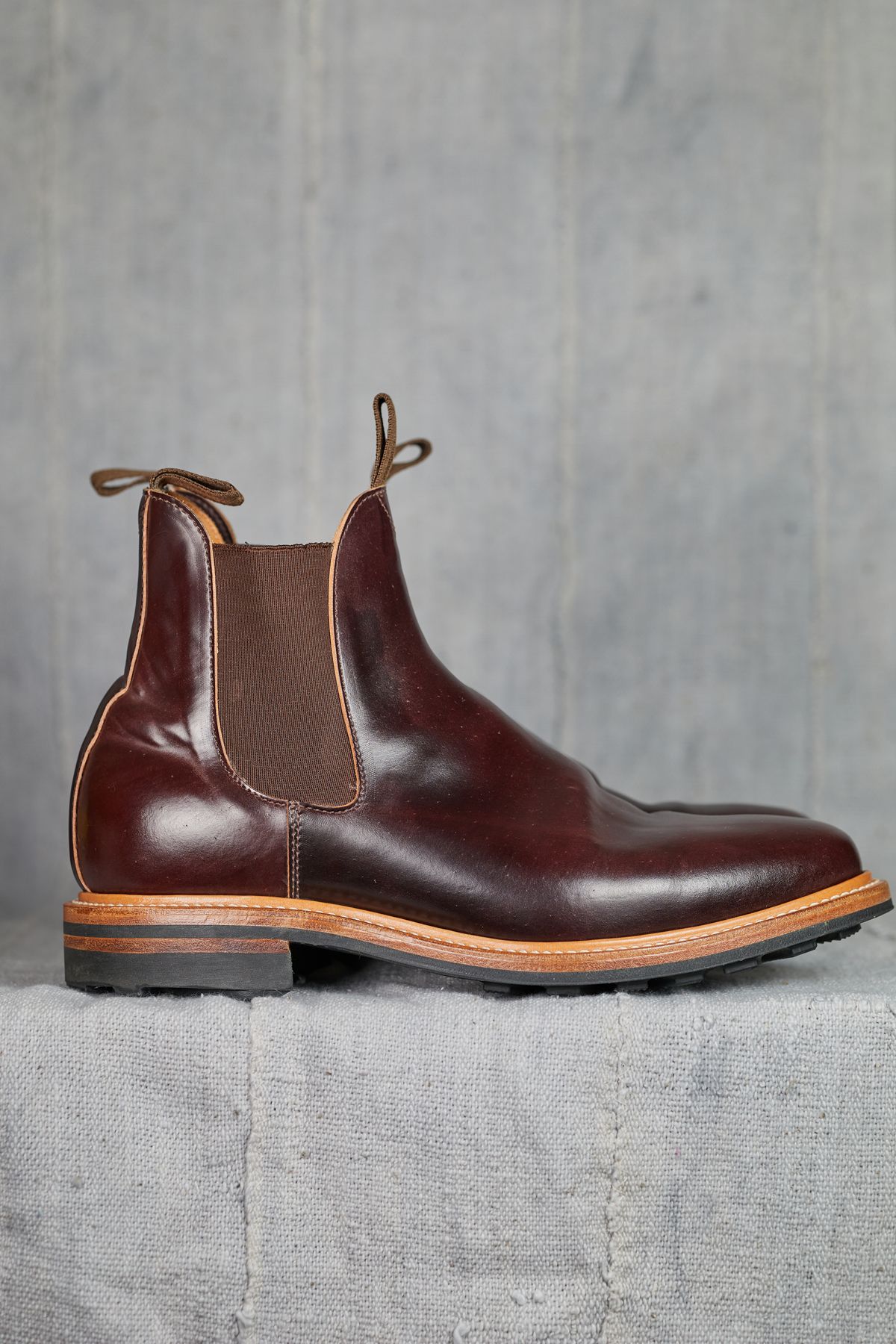 Photo by radamushotto on January 3, 2023 of the Viberg Chelsea in Horween Color 8 Shell Cordovan.