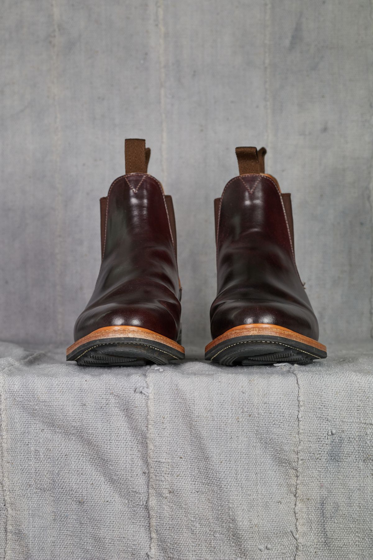 Photo by radamushotto on February 2, 2023 of the Viberg Chelsea in Horween Color 8 Shell Cordovan.