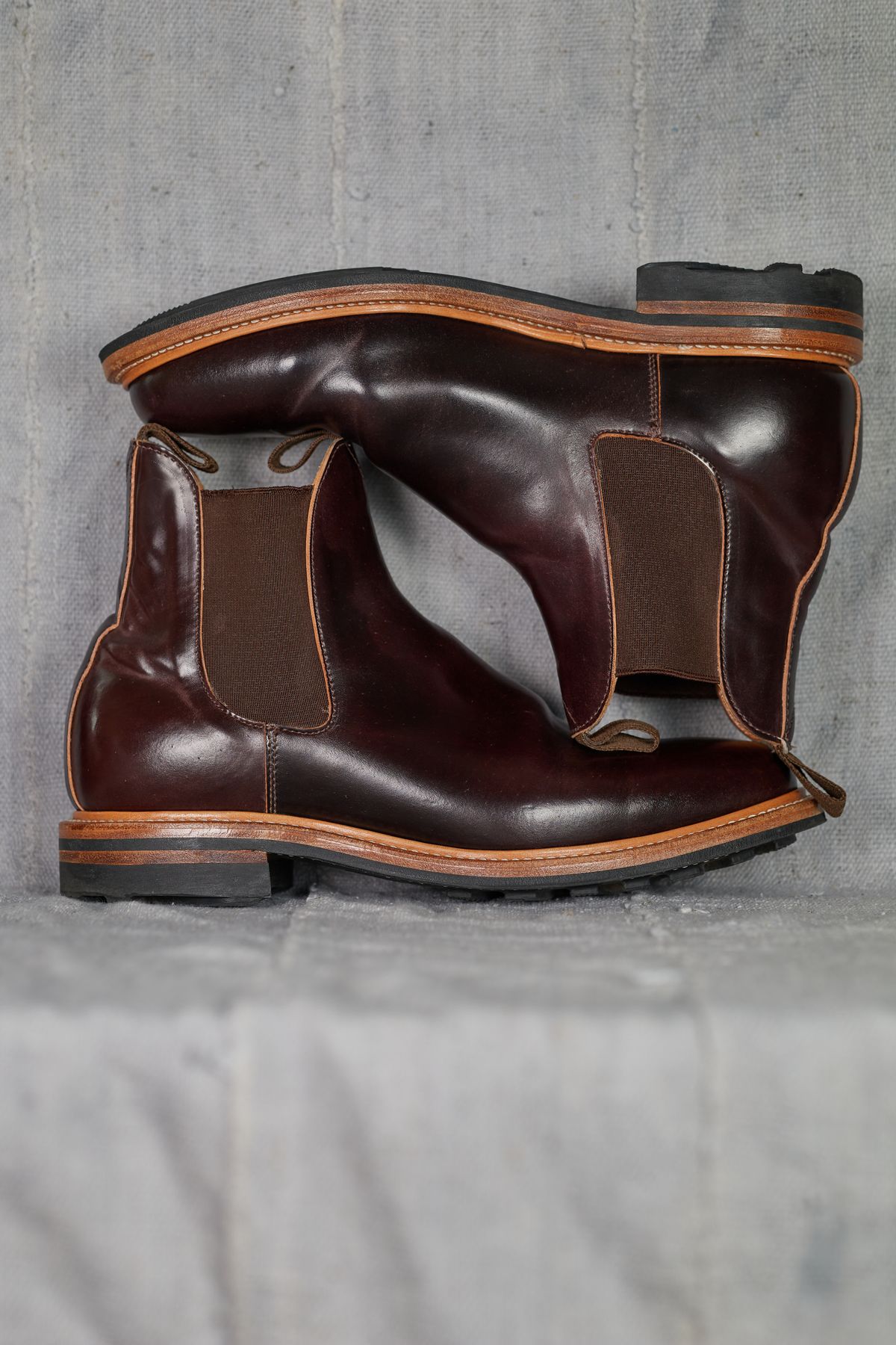 Photo by radamushotto on February 2, 2023 of the Viberg Chelsea in Horween Color 8 Shell Cordovan.