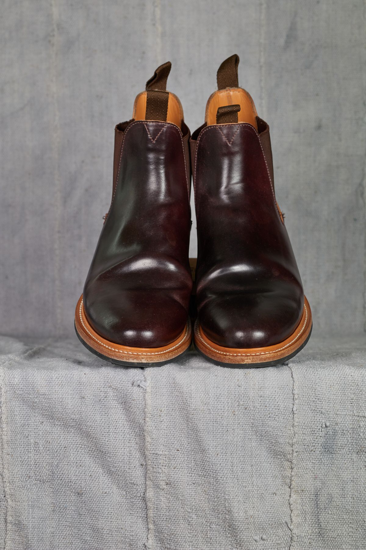 Photo by radamushotto on February 2, 2023 of the Viberg Chelsea in Horween Color 8 Shell Cordovan.