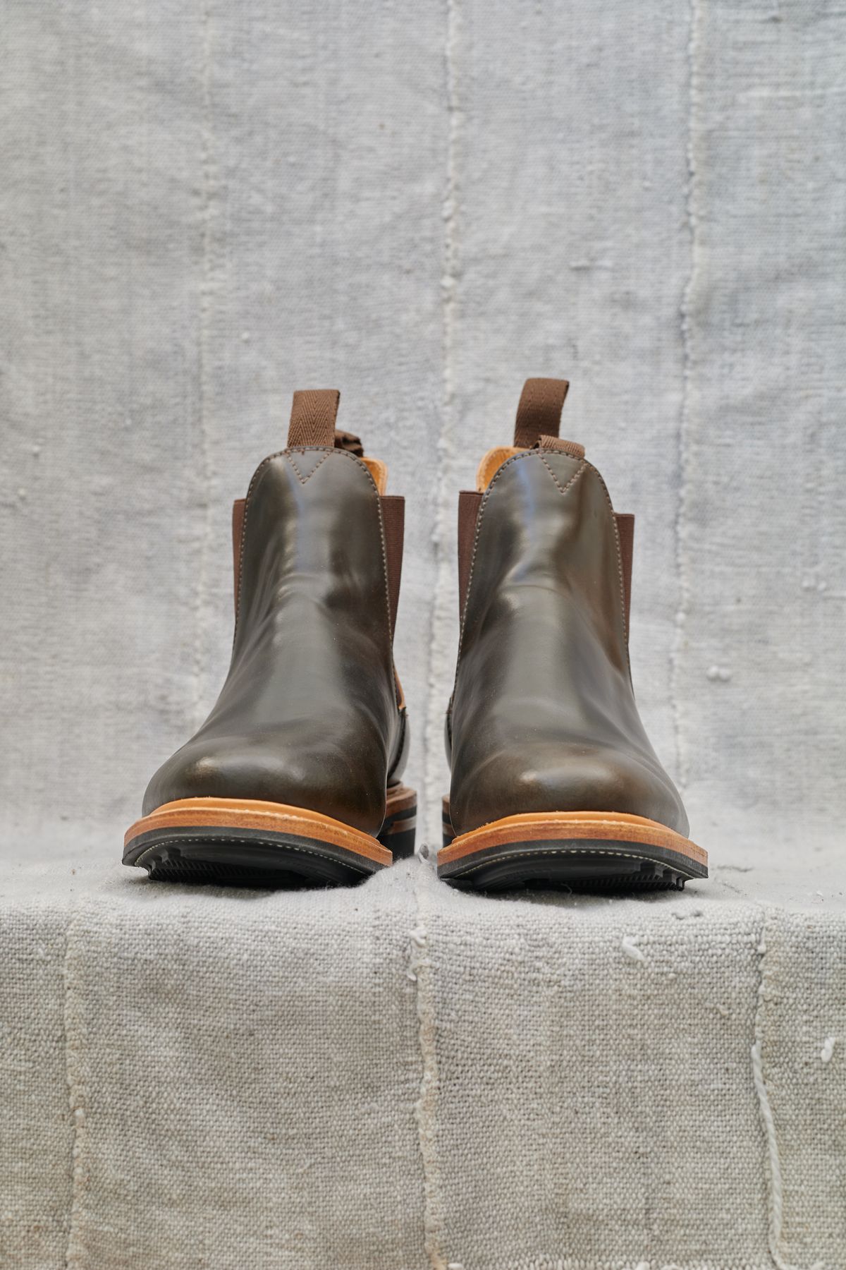 Photo by radamushotto on October 1, 2022 of the Viberg Chelsea in Horween Dark Cognac Shell Cordovan.
