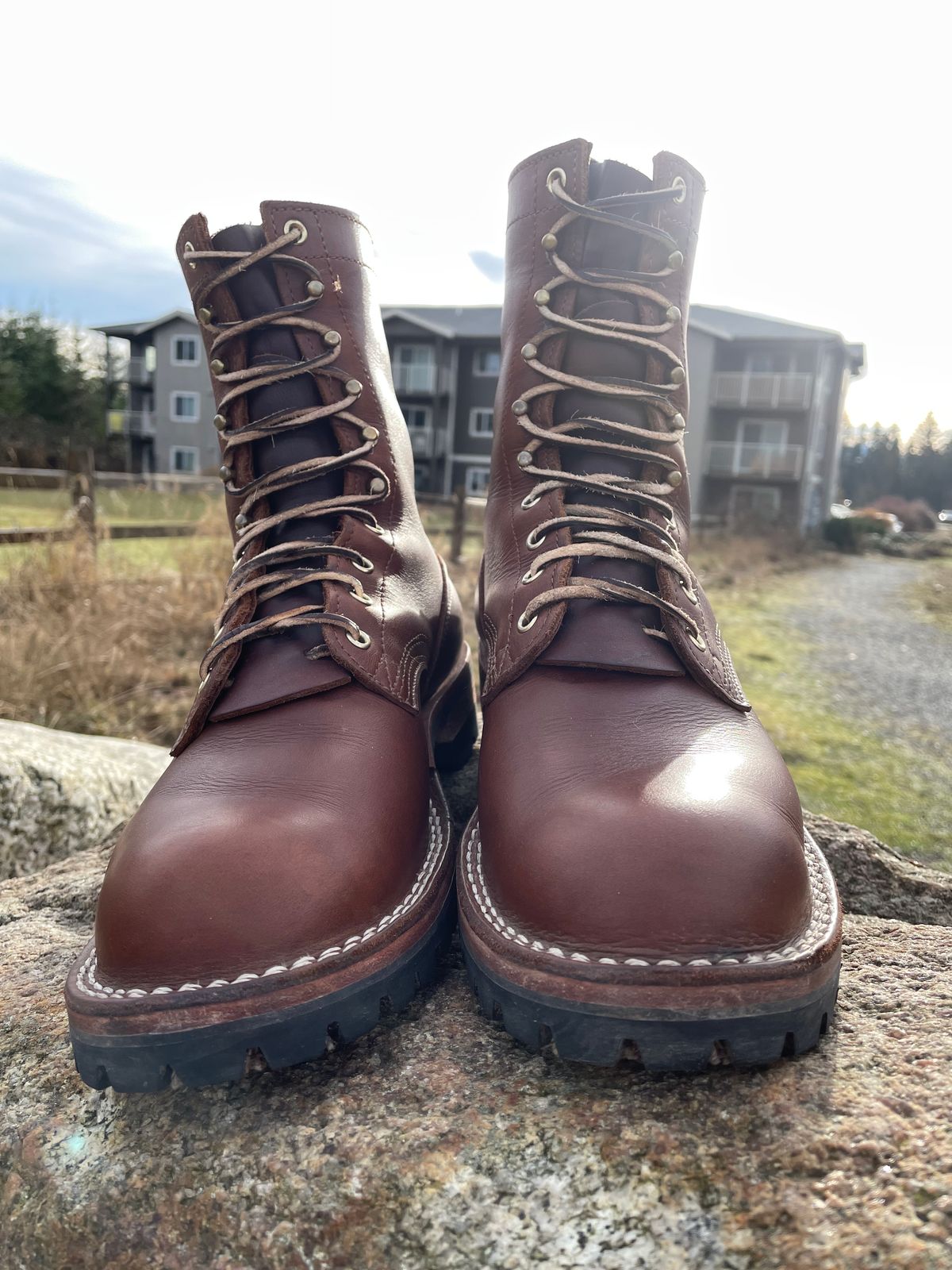 Photo by jjk_boots on January 2, 2023 of the Nicks Overlander in Seidel 1964 Brown.