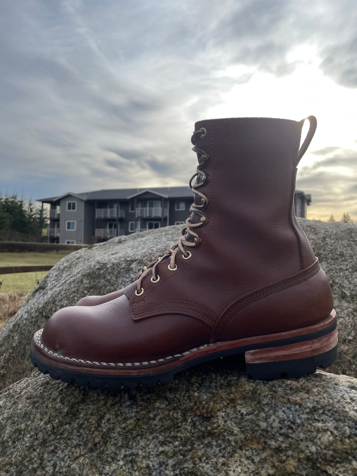 Photo by jjk_boots on January 2, 2023 of the Nicks Overlander in Seidel 1964 Brown.