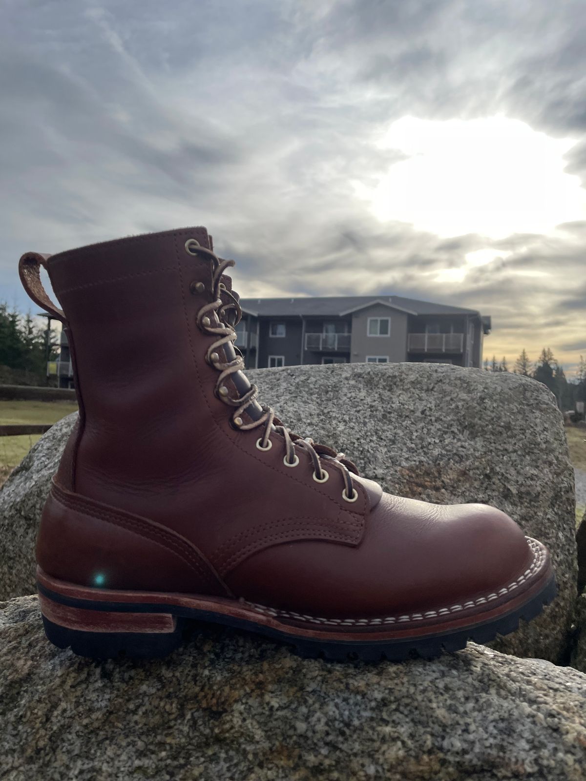 Photo by jjk_boots on January 2, 2023 of the Nicks Overlander in Seidel 1964 Brown.