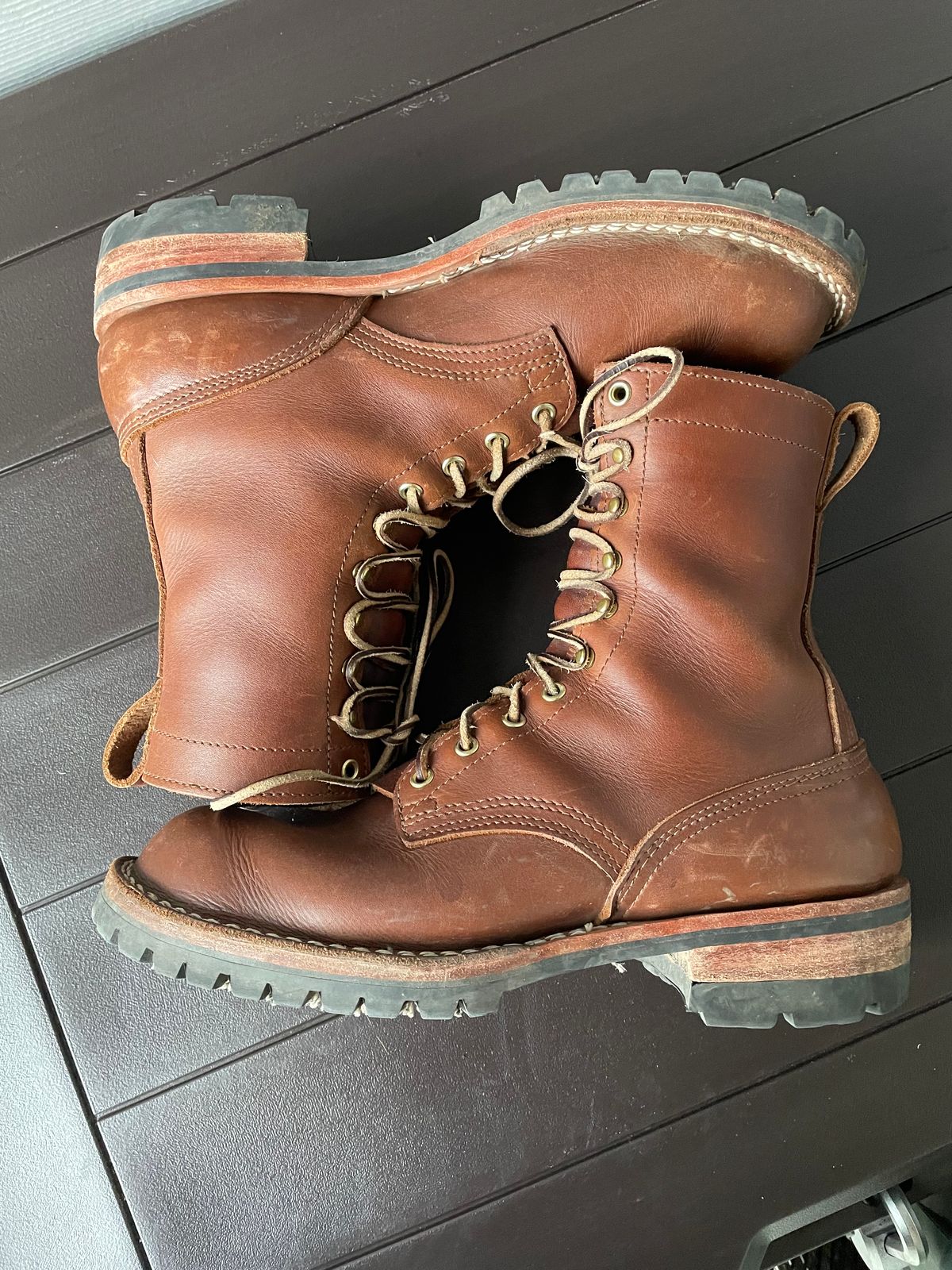 Photo by jjk_boots on April 3, 2023 of the Nicks Overlander in Seidel 1964 Brown.