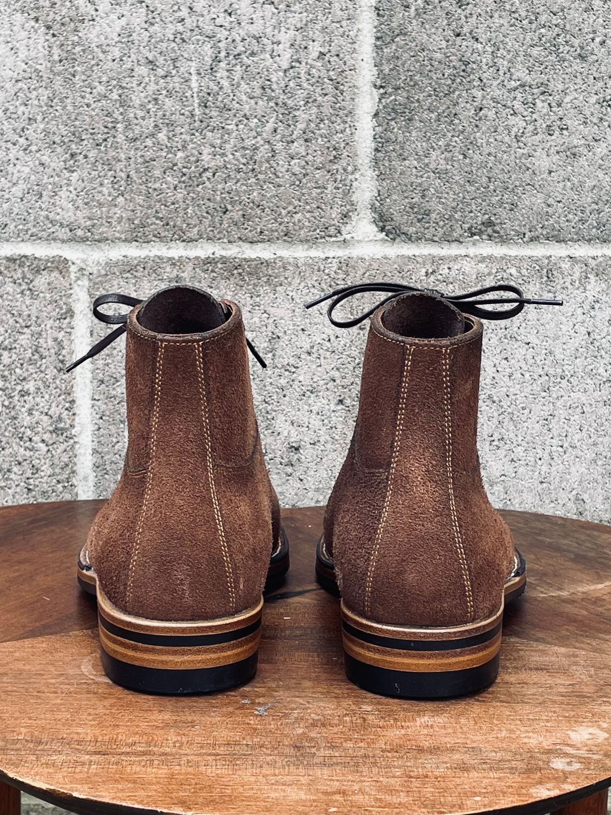 Photo by Ender on October 15, 2024 of the Iron Boots x Østmo Type 1 in Seidel Brown Oil Tan.