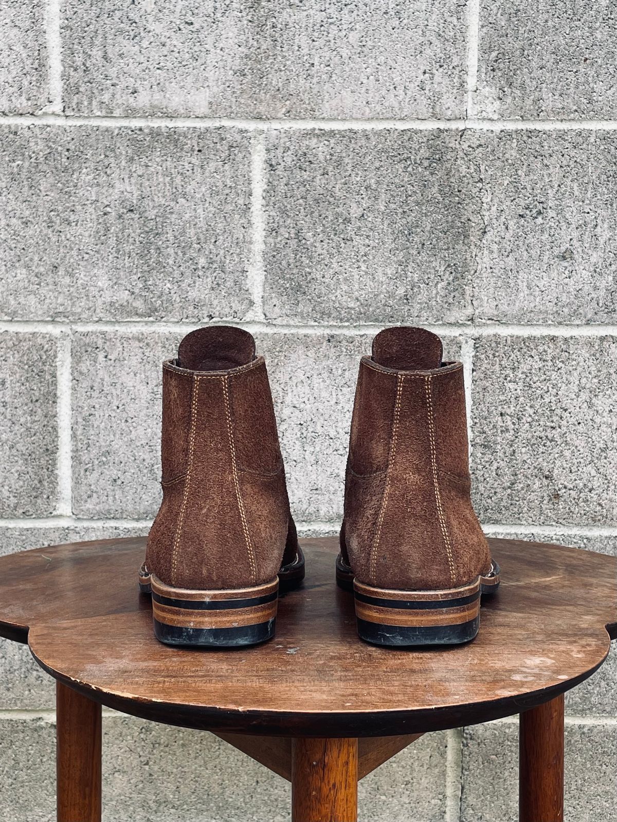 Photo by Ender on November 6, 2024 of the Iron Boots x Østmo Type 1 in Seidel Brown Oil Tan.