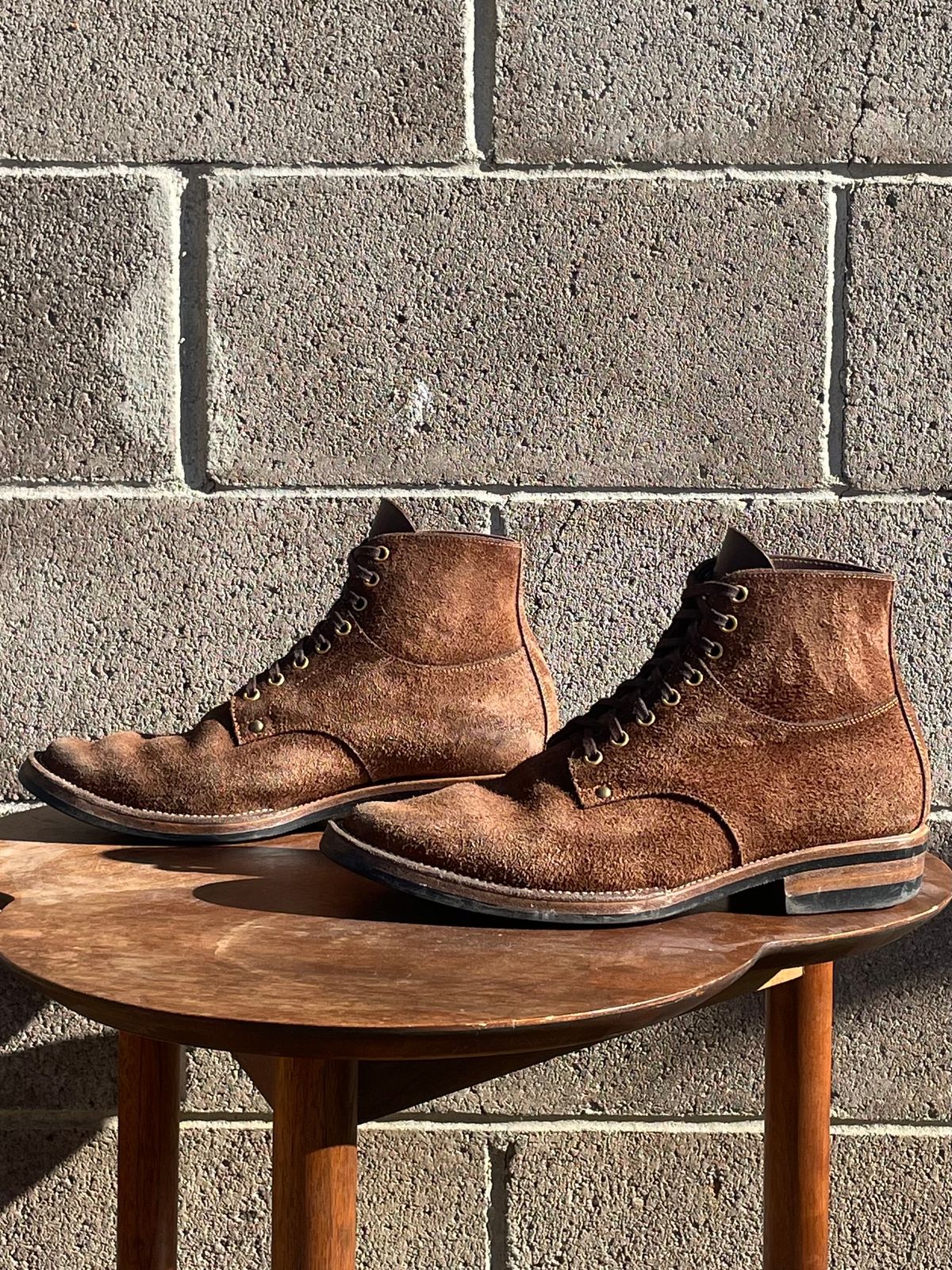 Photo by Ender on January 5, 2025 of the Iron Boots x Østmo Type 1 in Seidel Brown Oil Tan.
