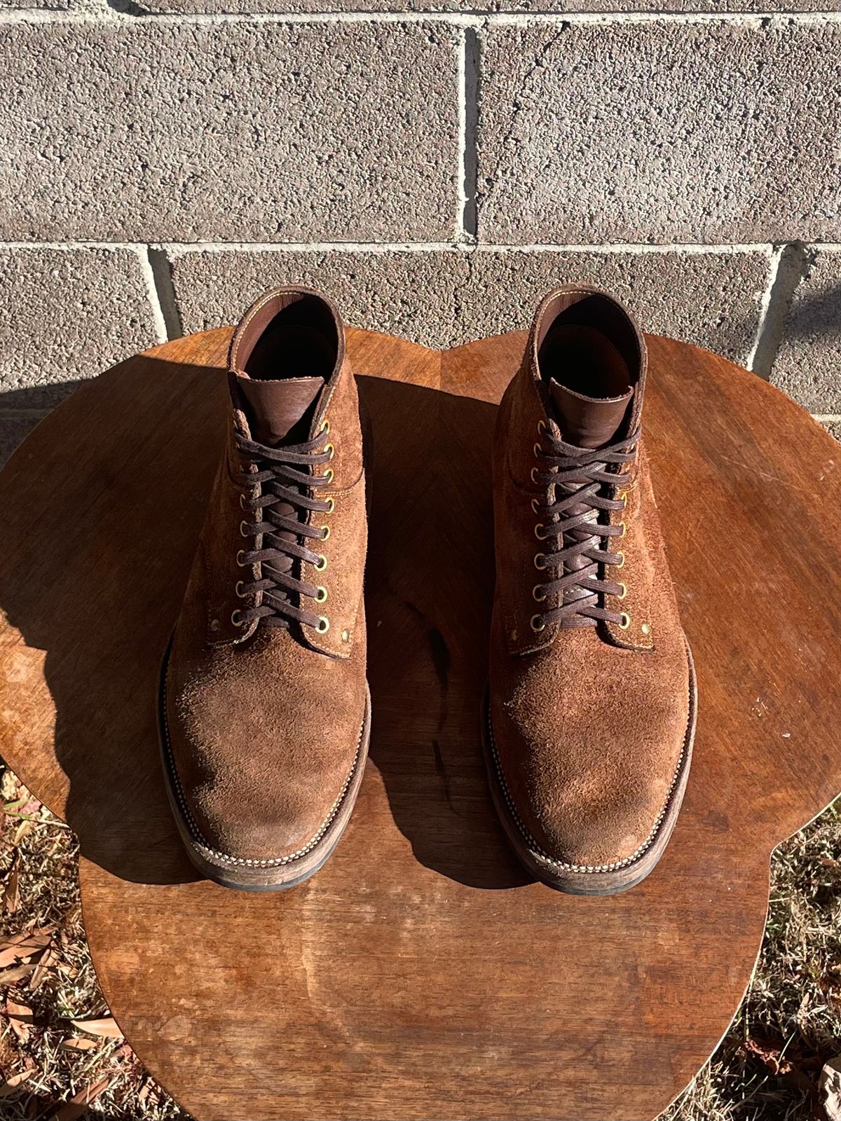 Photo by Ender on January 5, 2025 of the Iron Boots x Østmo Type 1 in Seidel Brown Oil Tan.