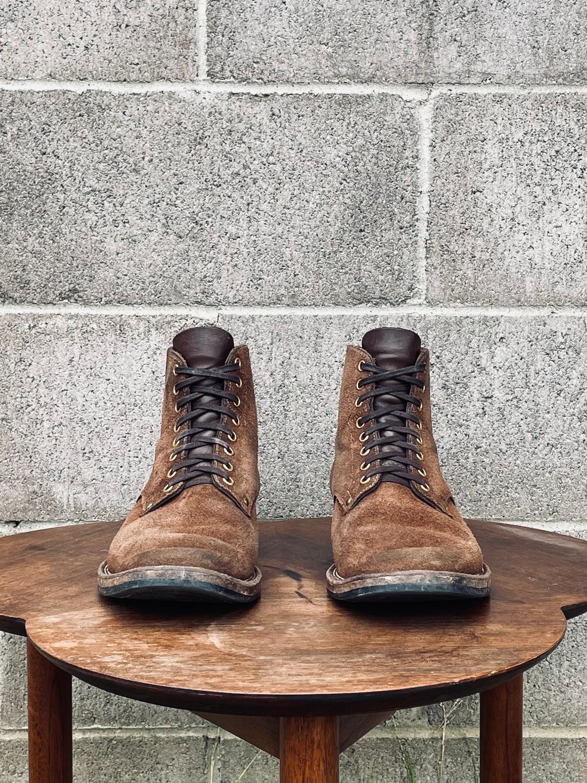 Photo by Ender on February 3, 2025 of the Iron Boots x Østmo Type 1 in Seidel Brown Oil Tan.