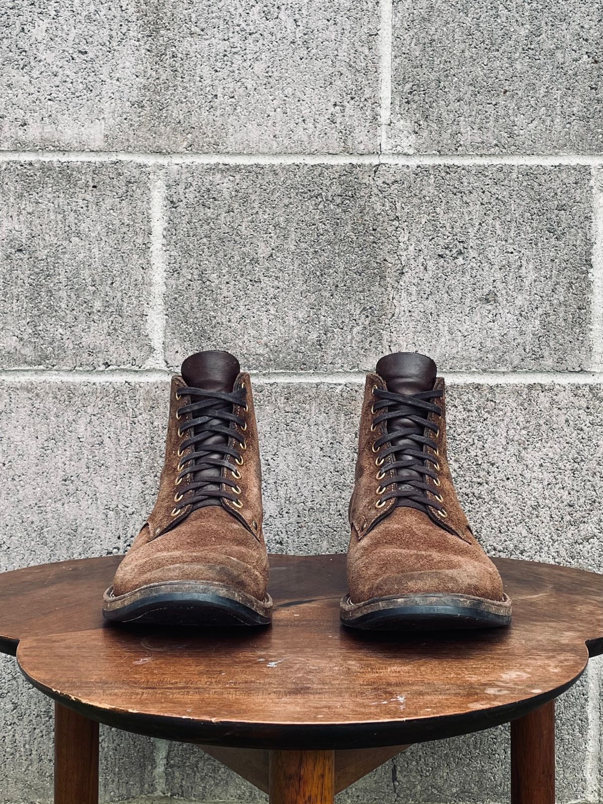 Photo by Ender on March 10, 2025 of the Iron Boots x Østmo Type 1 in Seidel Brown Oil Tan.