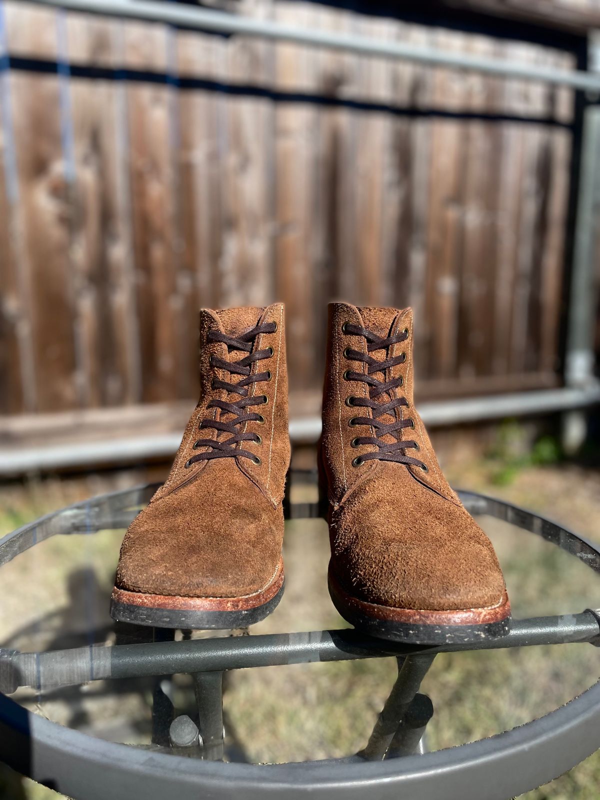 Photo by Ender on December 5, 2023 of the Briselblack The Hawk in Horween Natural Chromexcel Roughout.