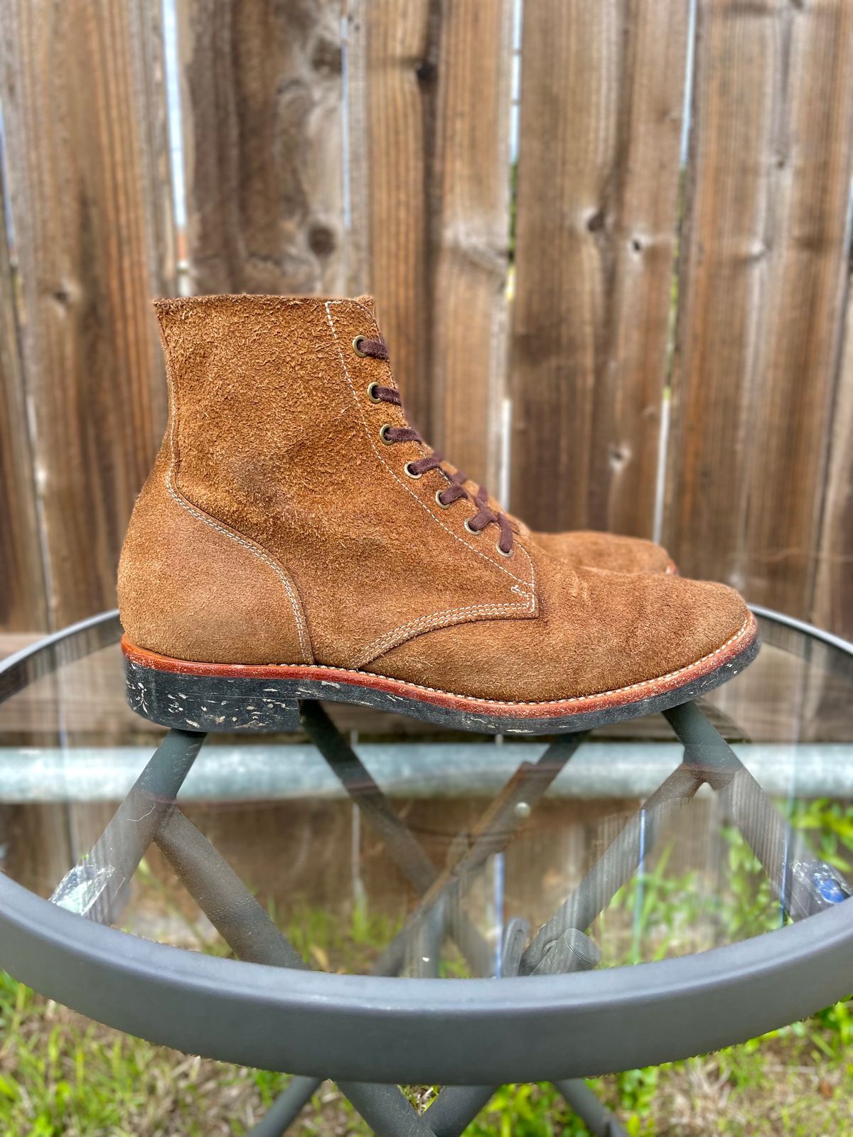 Photo by Ender on January 6, 2024 of the Briselblack The Hawk in Horween Natural Chromexcel Roughout.