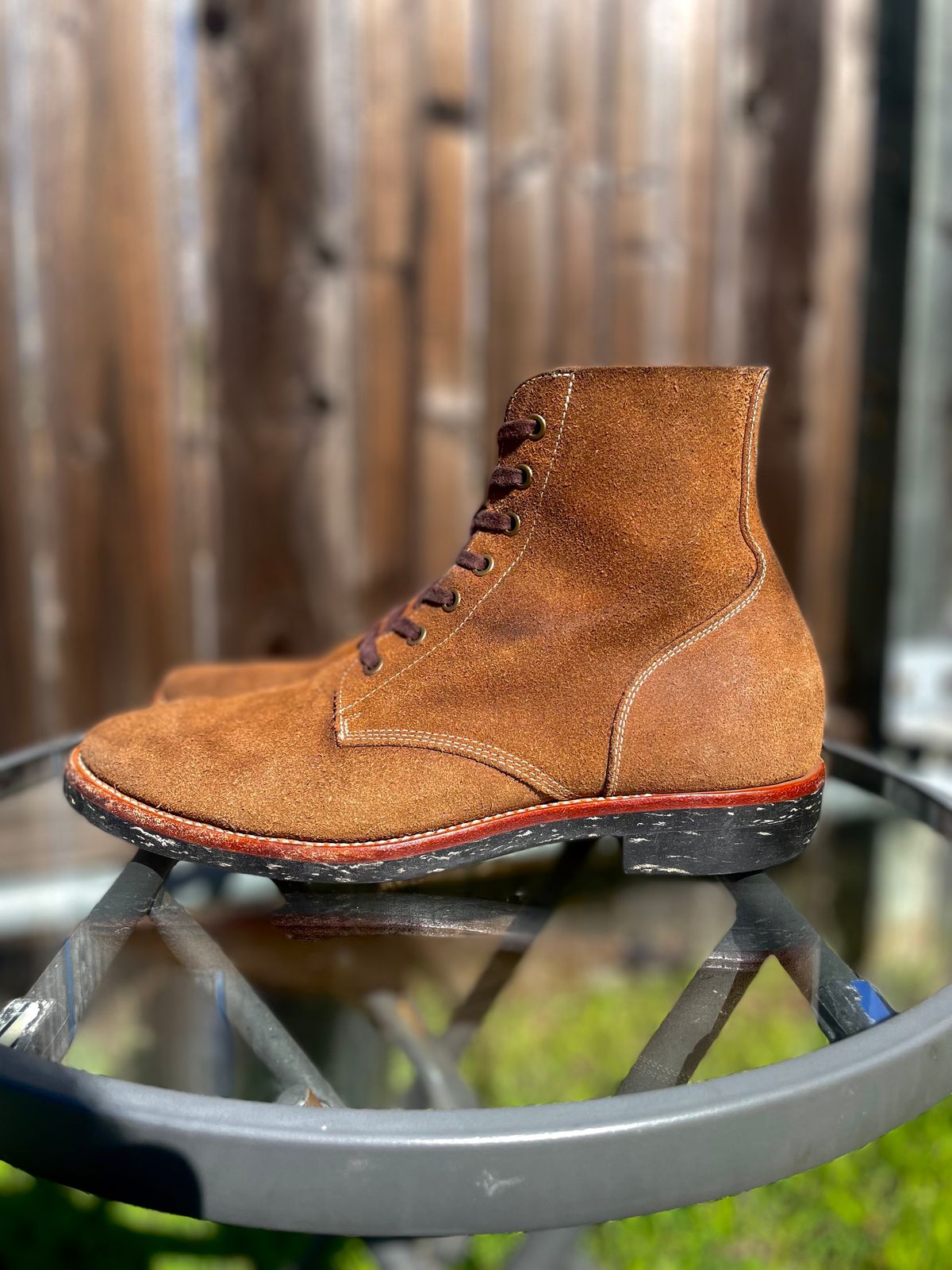 Photo by Ender on February 5, 2024 of the Briselblack The Hawk in Horween Natural Chromexcel Roughout.