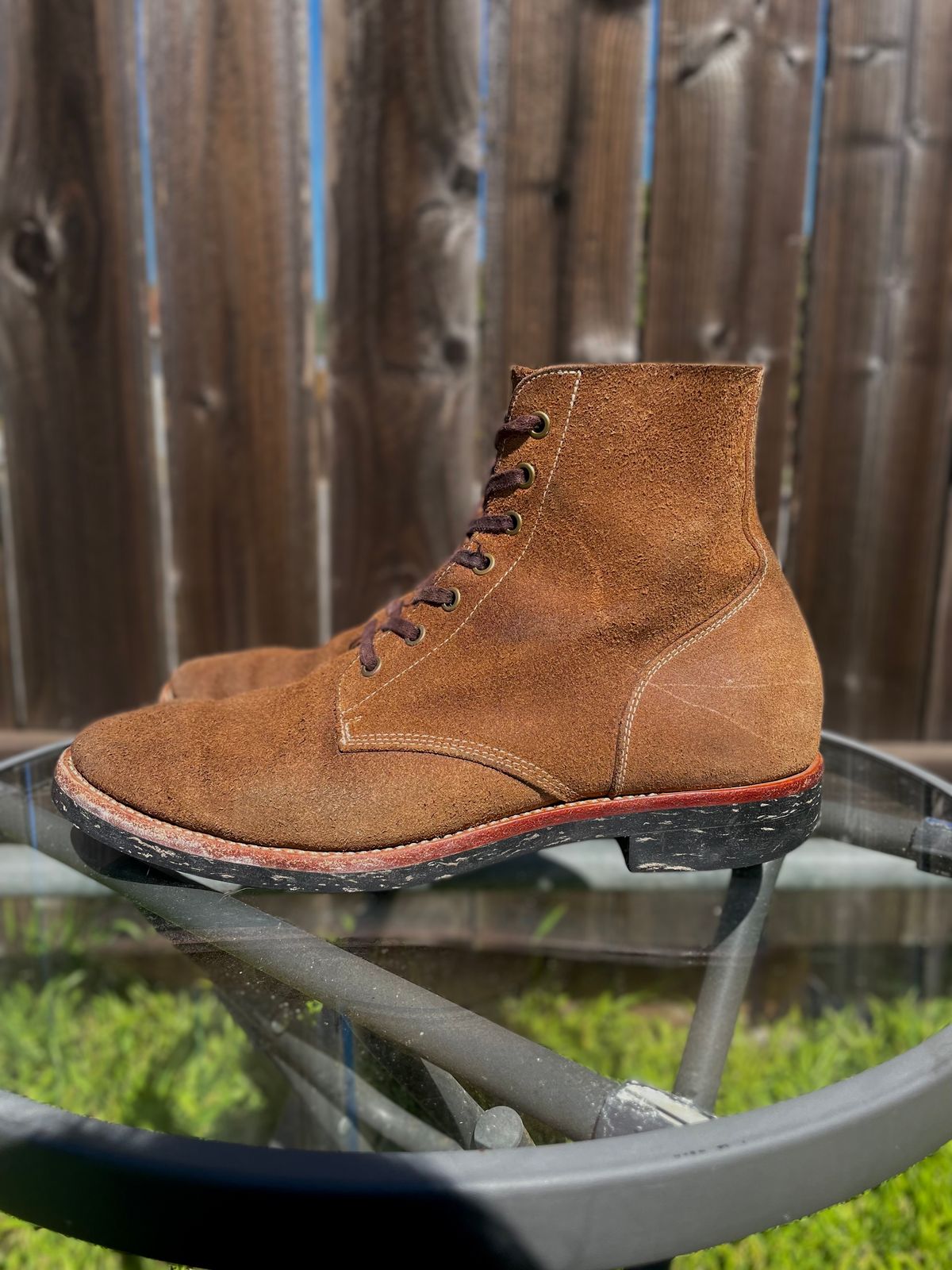 Photo by Ender on March 5, 2024 of the Briselblack The Hawk in Horween Natural Chromexcel Roughout.