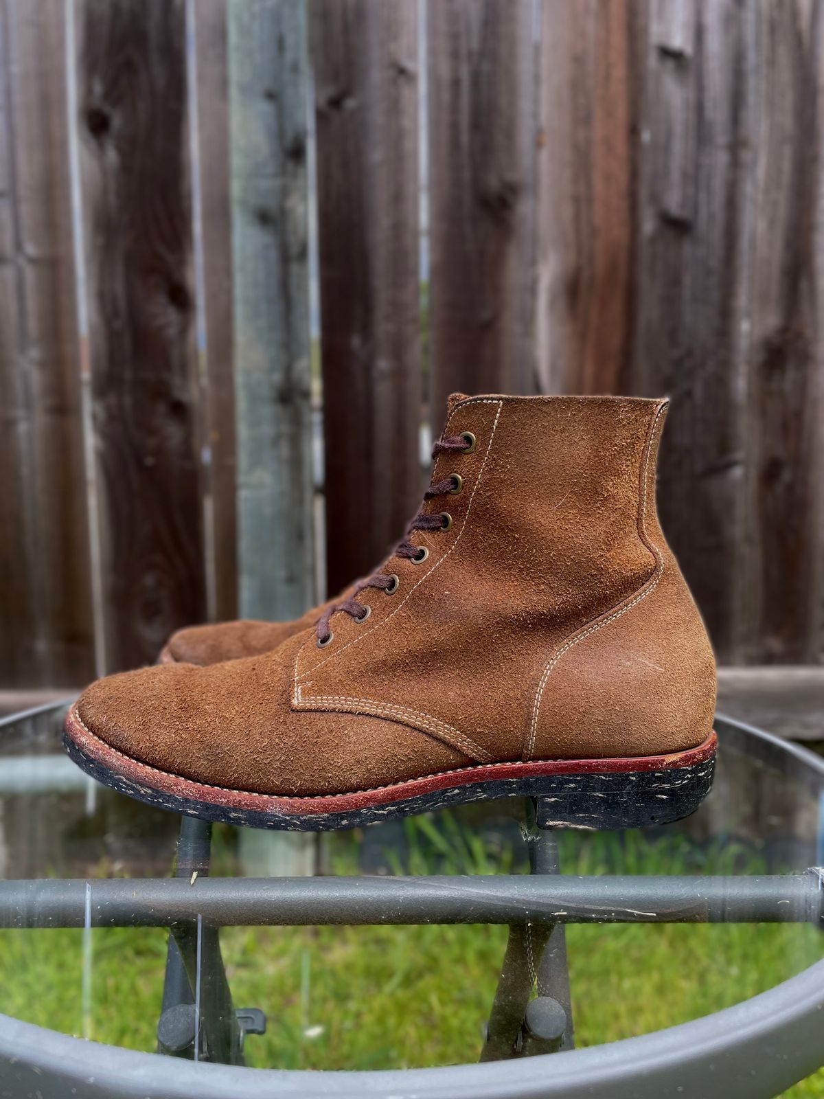 Photo by Ender on April 4, 2024 of the Briselblack The Hawk in Horween Natural Chromexcel Roughout.