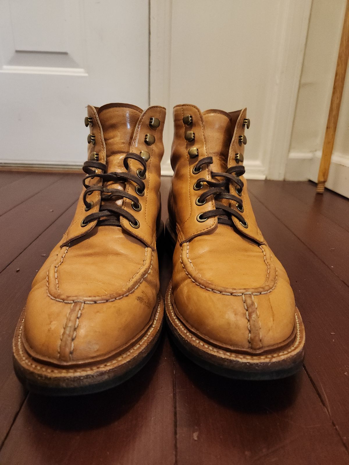 Photo by suplehdog on February 6, 2023 of the Grant Stone Ottawa Boot in Incas Natural Kangaroo.