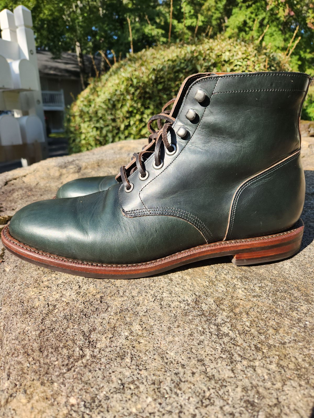 Photo by suplehdog on October 1, 2023 of the Grant Stone Diesel Boot in Horween Navy Chromexcel.