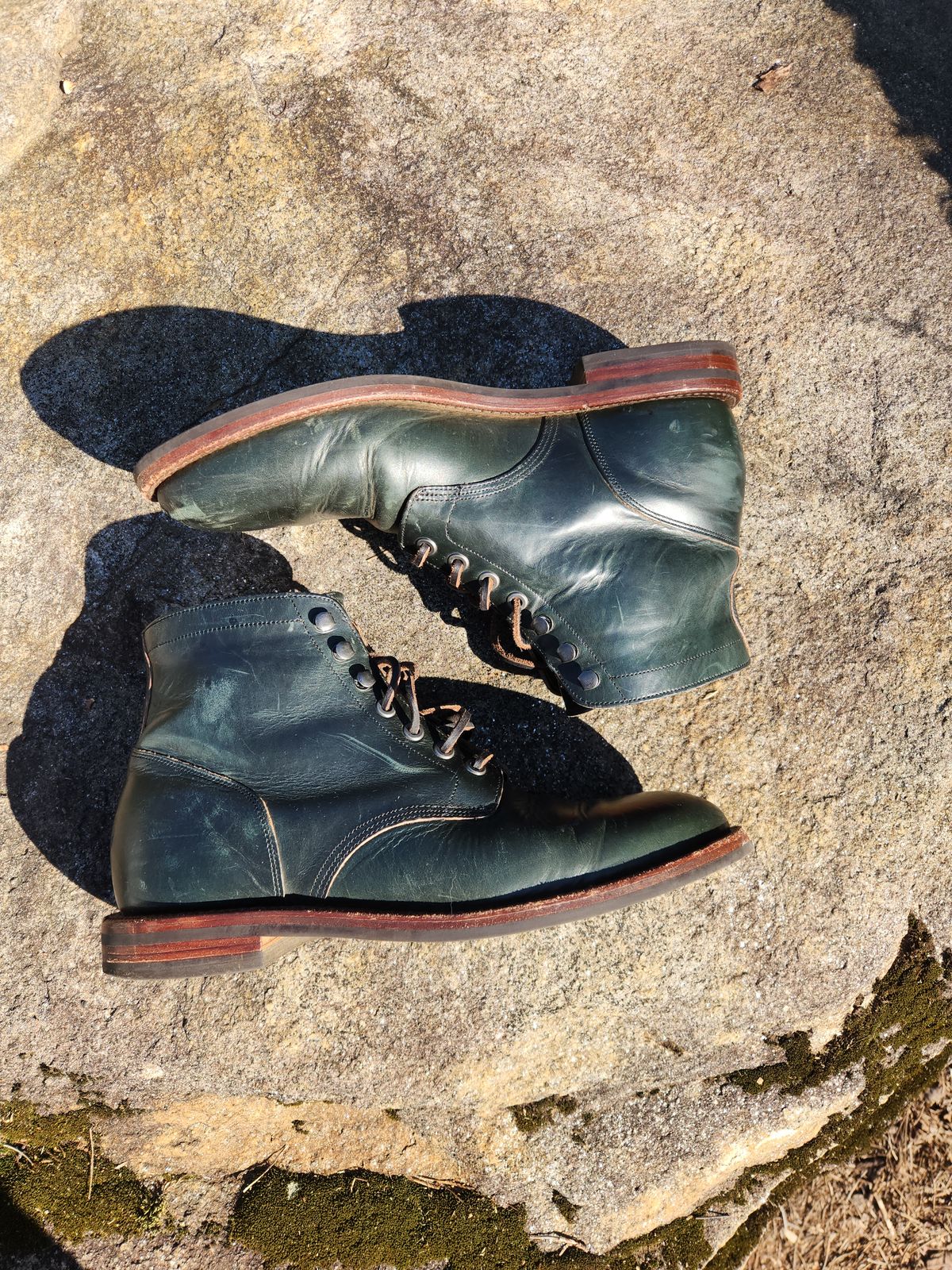 Photo by suplehdog on December 5, 2023 of the Grant Stone Diesel Boot in Horween Navy Chromexcel.