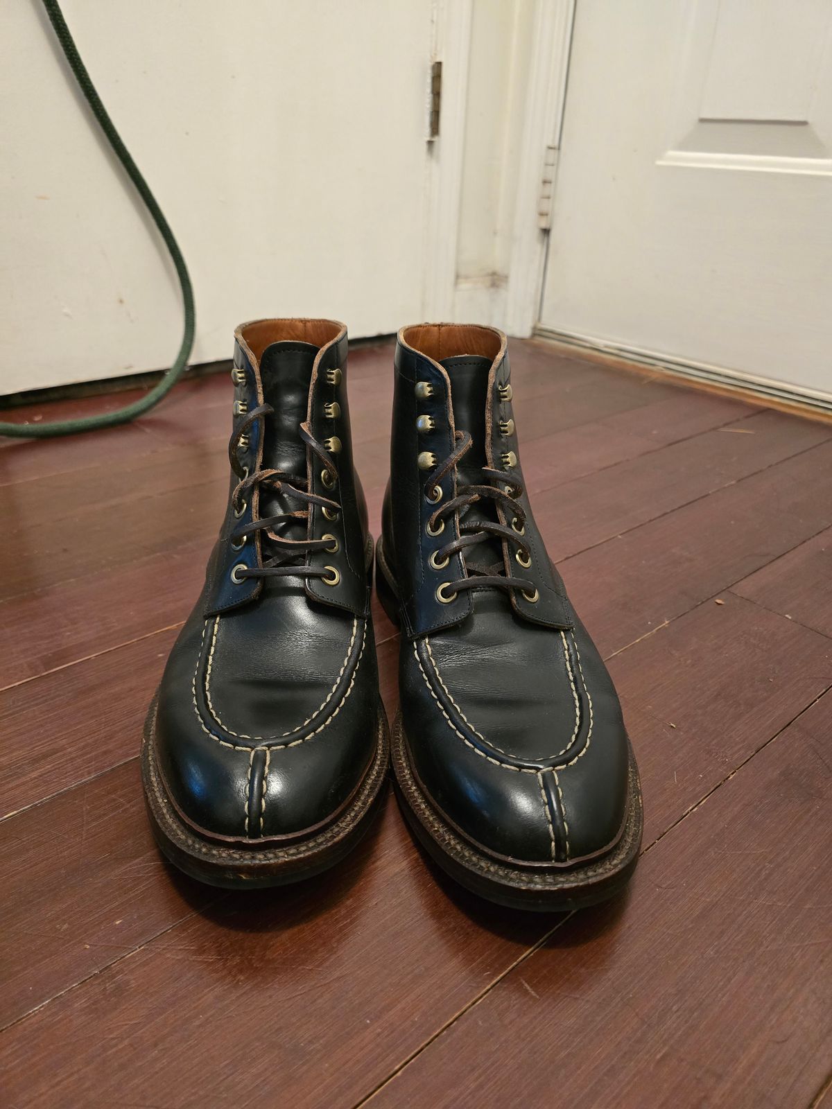 Photo by suplehdog on November 1, 2025 of the Grant Stone Ottawa Boot in Horween Black Chromexcel.