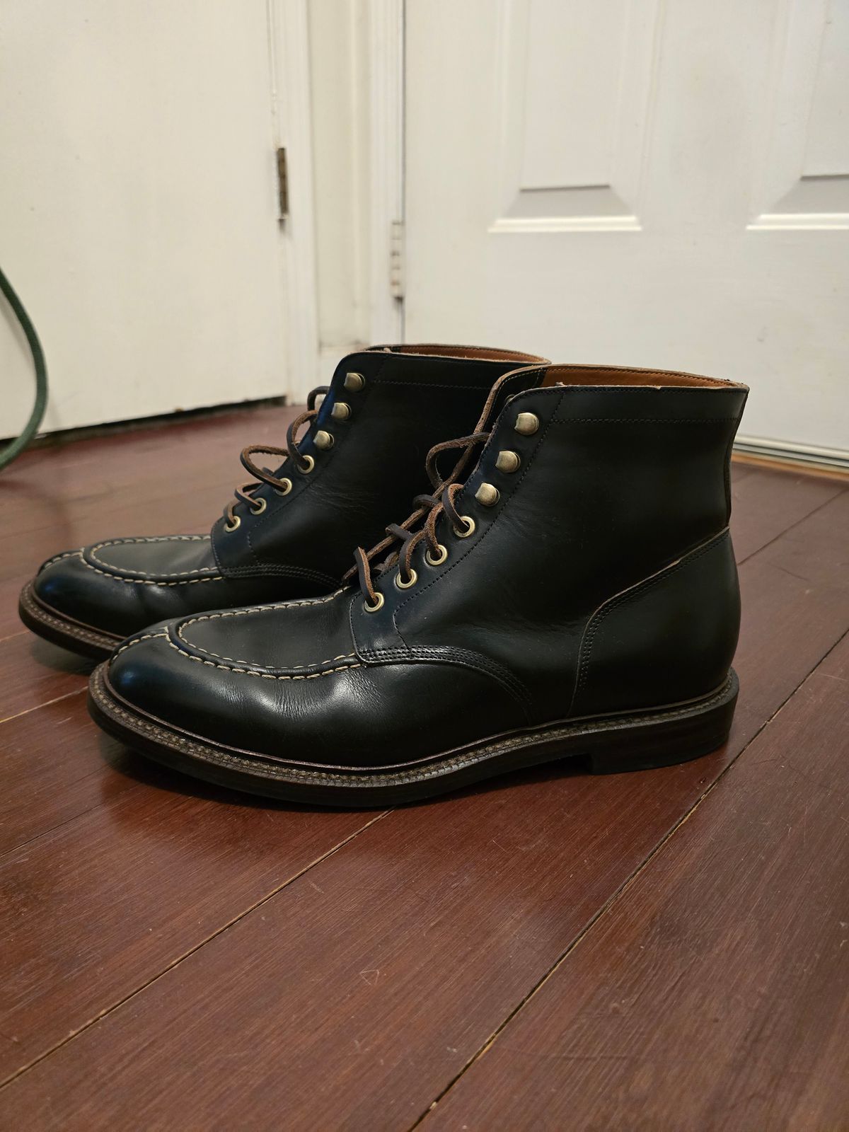 Photo by suplehdog on November 1, 2025 of the Grant Stone Ottawa Boot in Horween Black Chromexcel.
