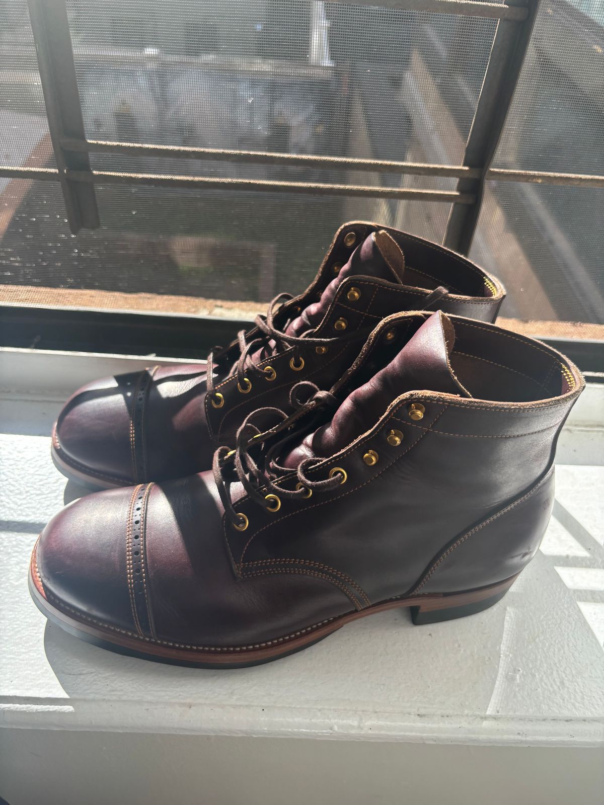 Photo by bootbastard on November 1, 2025 of the Iron Boots Choosen Dog in Seidel Brown Double Shot.