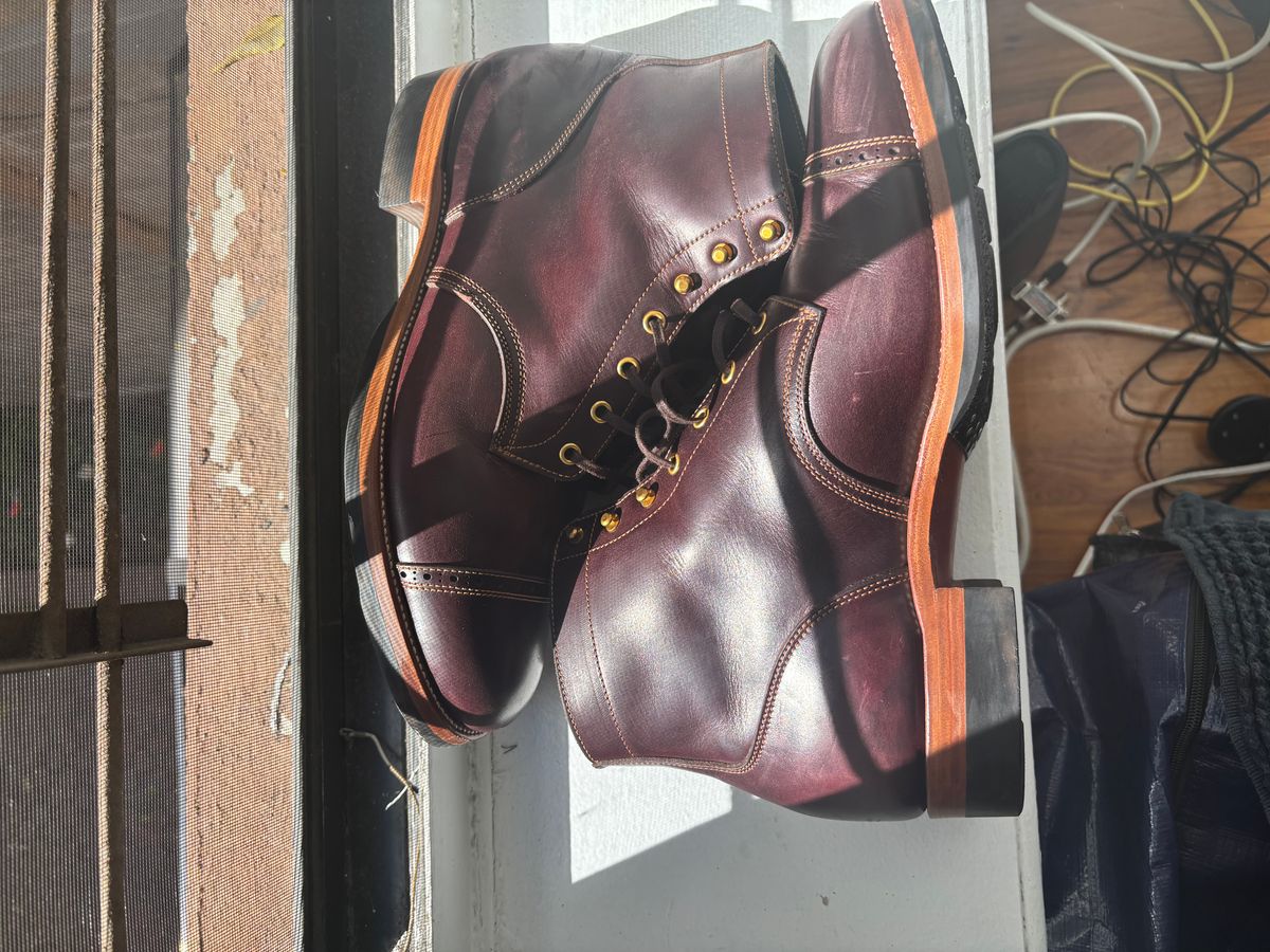 Photo by bootbastard on November 1, 2025 of the Iron Boots Choosen Dog in Seidel Brown Double Shot.