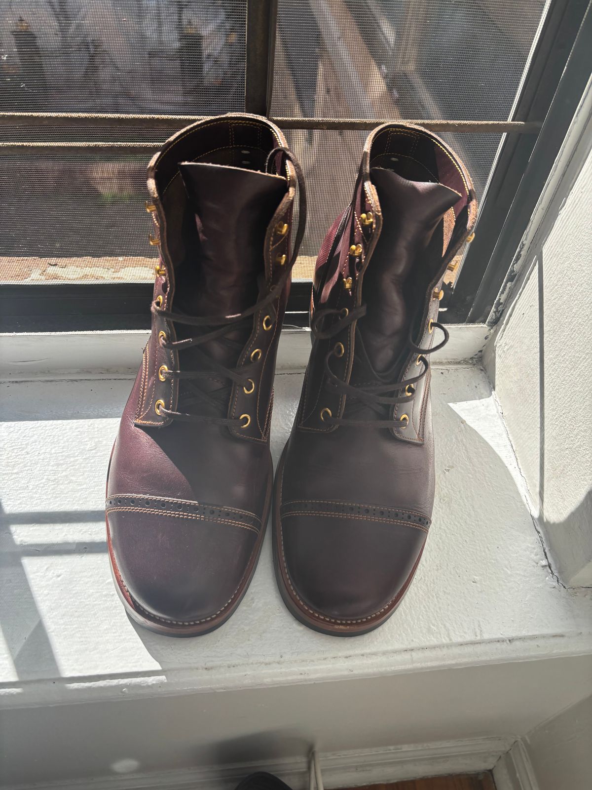 Photo by bootbastard on November 1, 2025 of the Iron Boots Choosen Dog in Seidel Brown Double Shot.