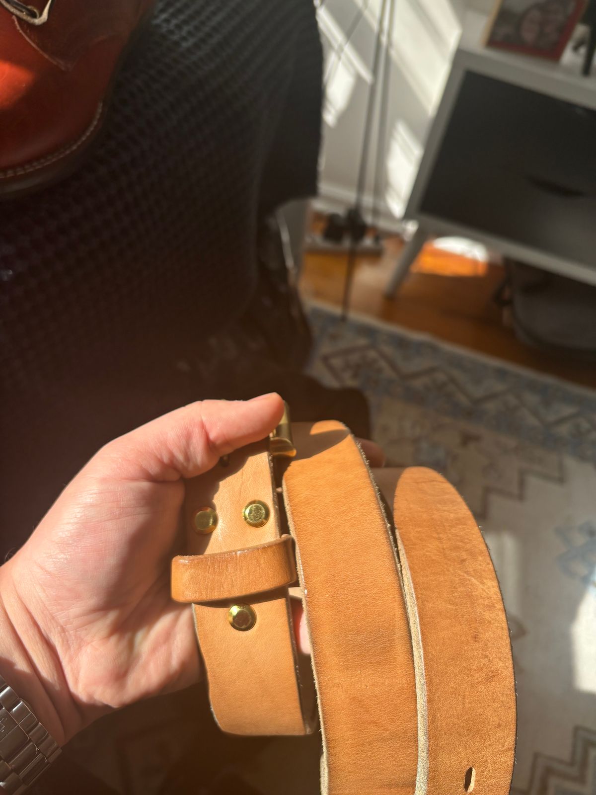 Photo by bootbastard on November 1, 2025 of the Carmine Jack Leather J&FJ Baker Natural Oak Bark Bridle Belts in J&FJ Baker Natural Oak Bark Tanned Harness.