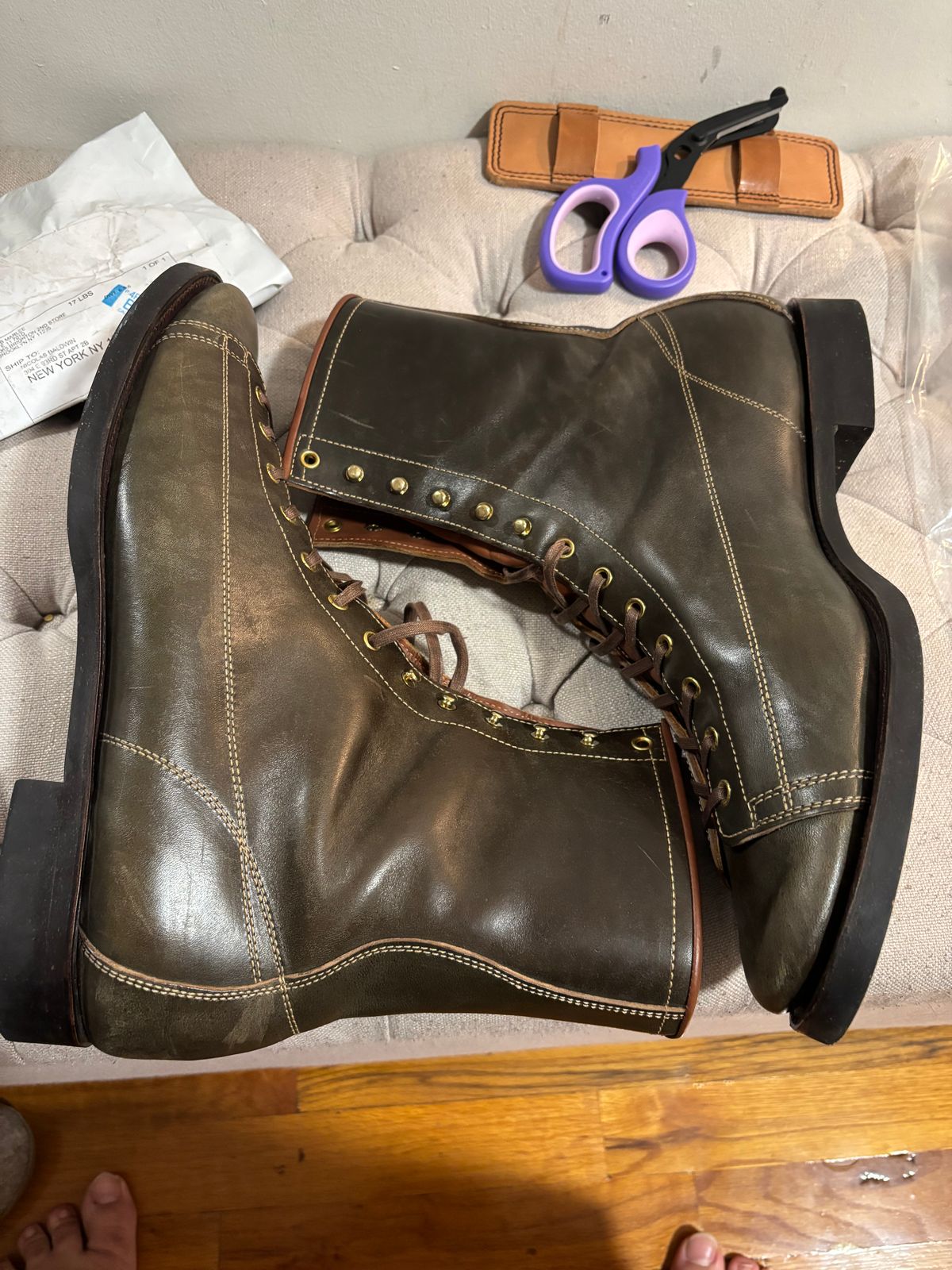 Photo by bootbastard on October 2, 2025 of the Clinch Gary Boots in Brown-Overdyed Horsebutt.