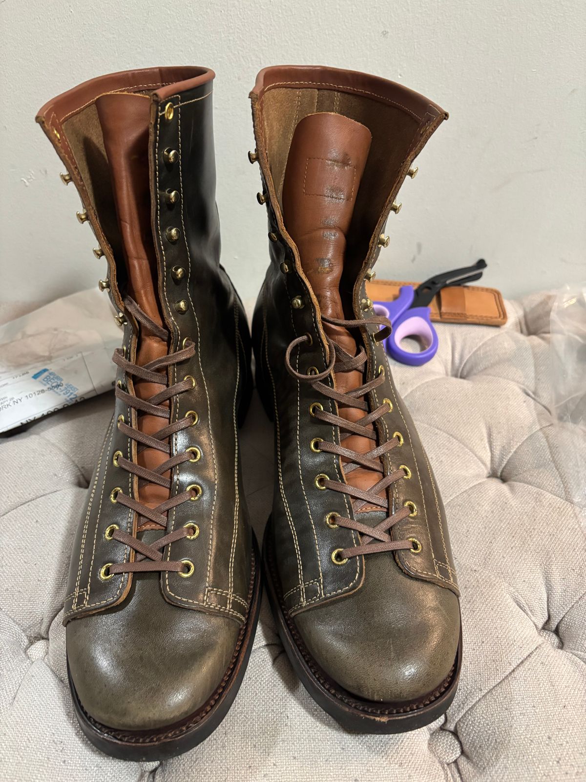 Photo by bootbastard on October 2, 2025 of the Clinch Gary Boots in Brown-Overdyed Horsebutt.