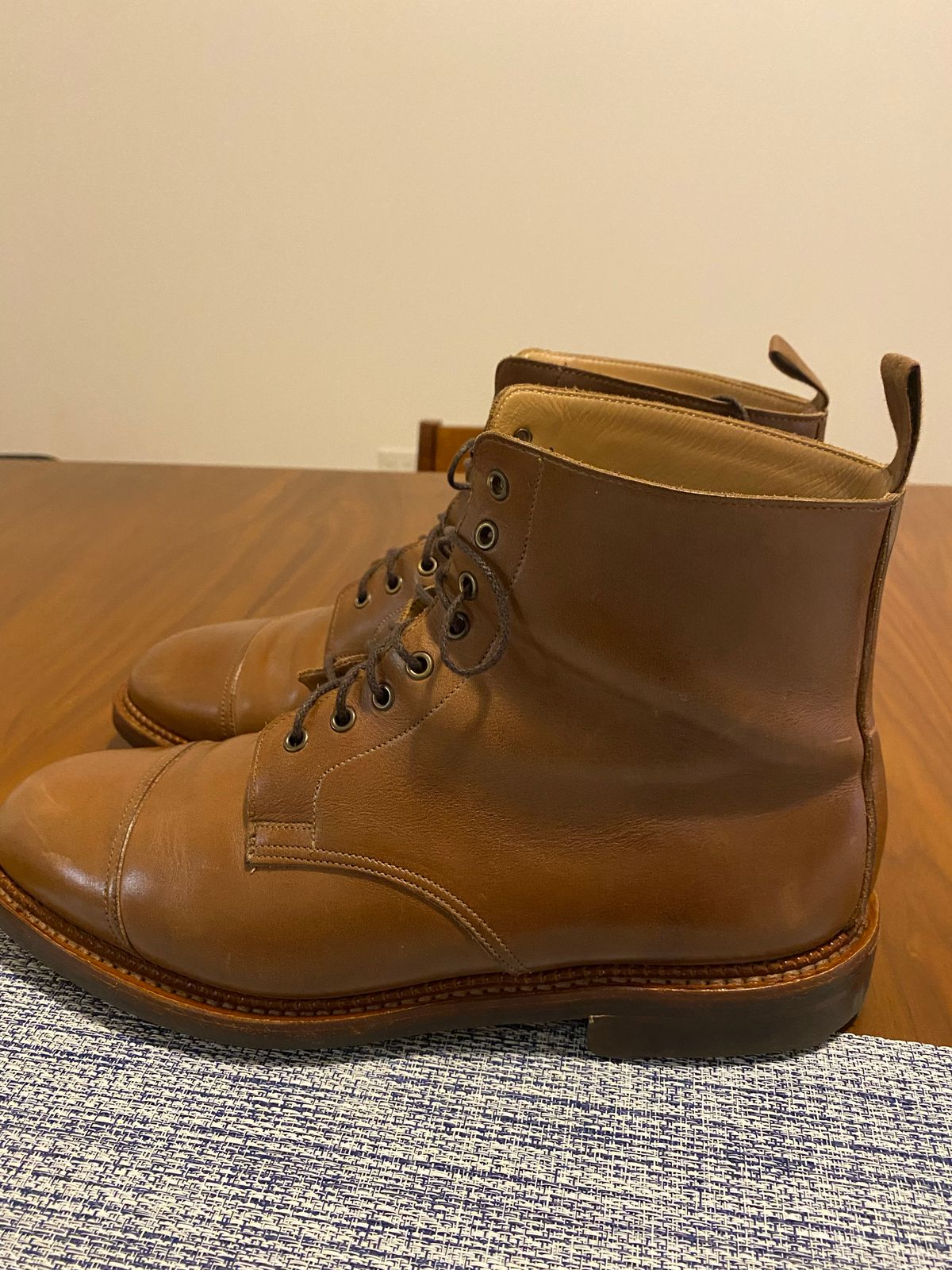 Photo by bootbastard on November 10, 2022 of the Crockett & Jones Coniston in Unlisted Leather.