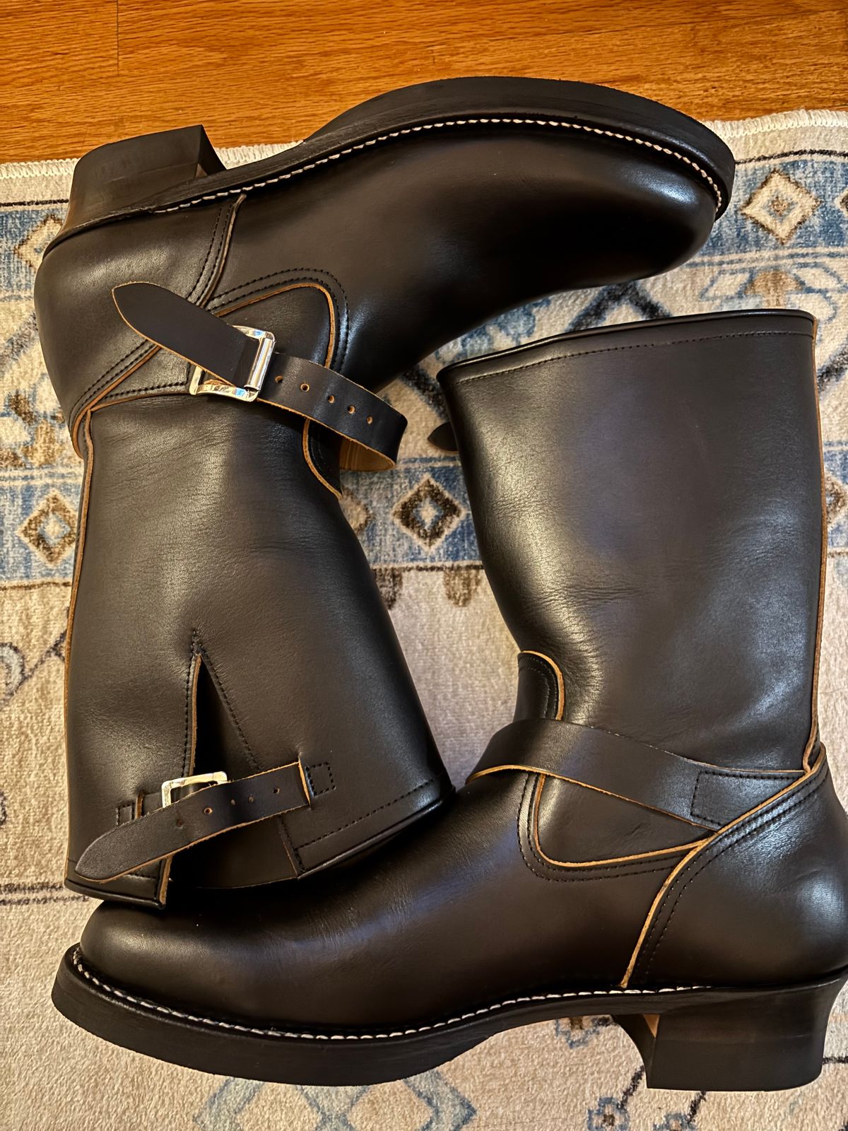 Photo by bootbastard on October 25, 2025 of the Attractions BILTBUCK Lot 269 in Attractions Heavy Weight Kipskin.