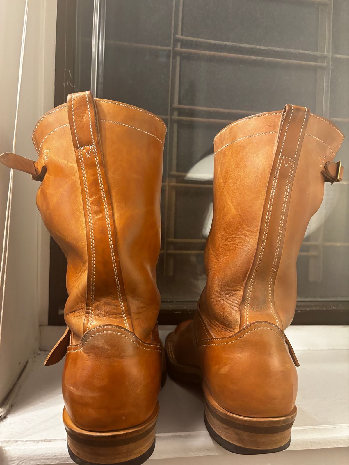 Photo by bootbastard on December 6, 2024 of the Rolling Dub Trio Roots 11” Engineer Boot in Natural Horsebutt.