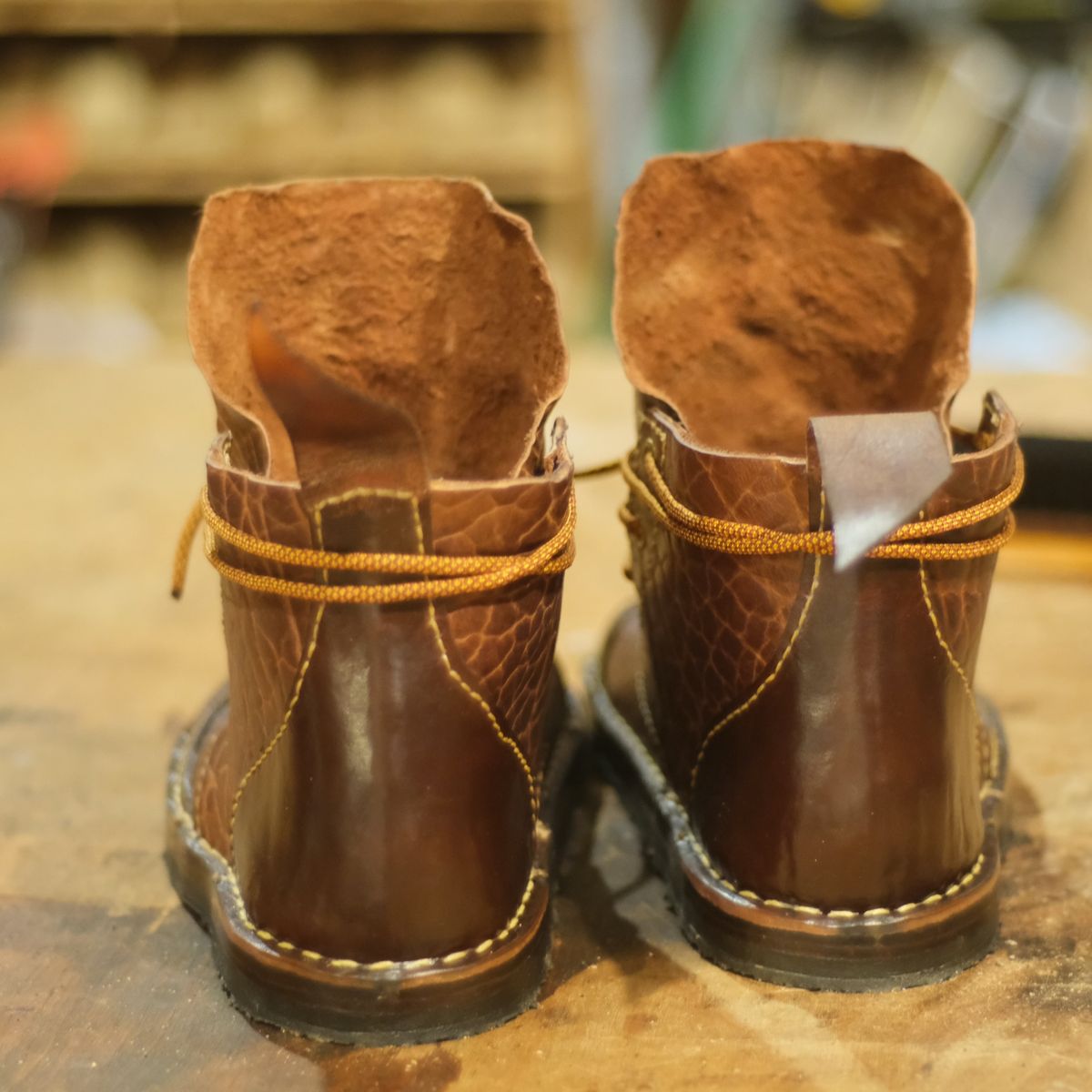 Photo by broadwinger on November 2, 2023 of the Broadwinger Luxury Work Slipper in shrunken bison.