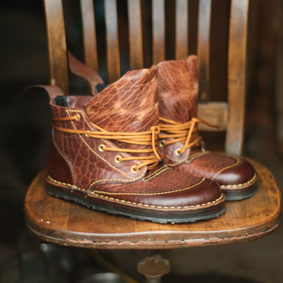 Photo by broadwinger on November 2, 2023 of the Broadwinger Luxury Work Slipper in shrunken bison.