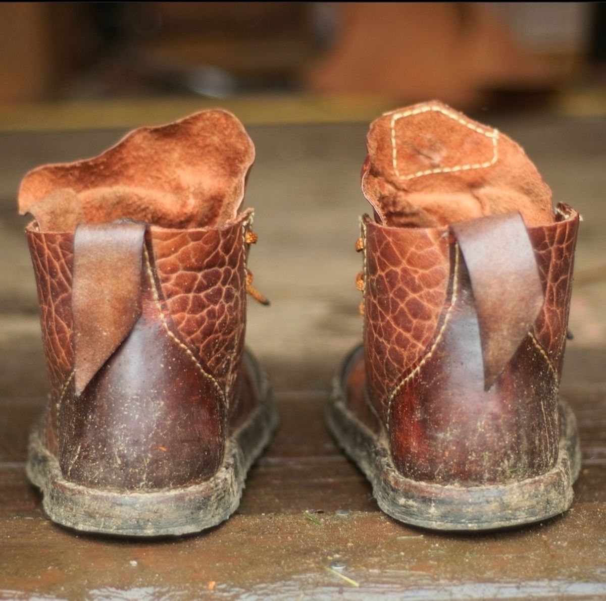 Photo by broadwinger on December 5, 2023 of the Broadwinger Luxury Work Slipper in shrunken bison.