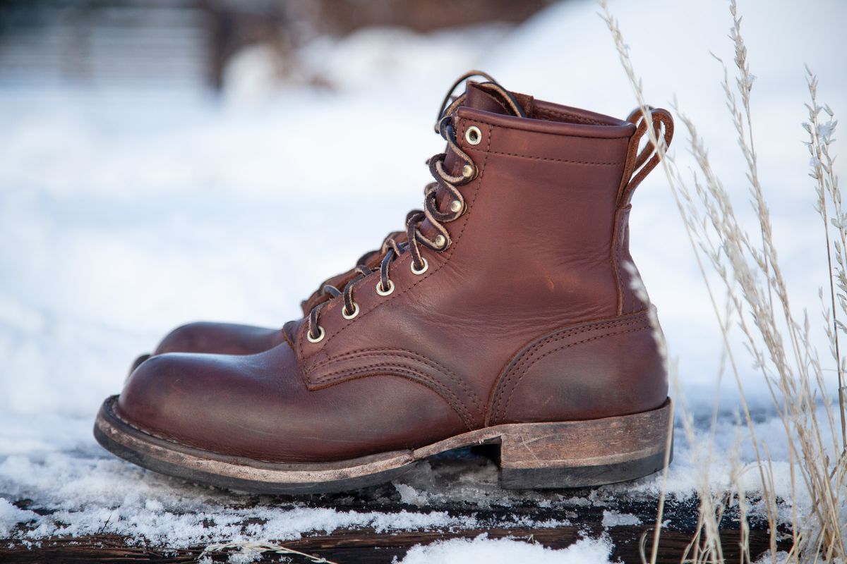 Photo by rustywrench67 on December 4, 2022 of the Nicks Falcon in Seidel 1964 Brown.