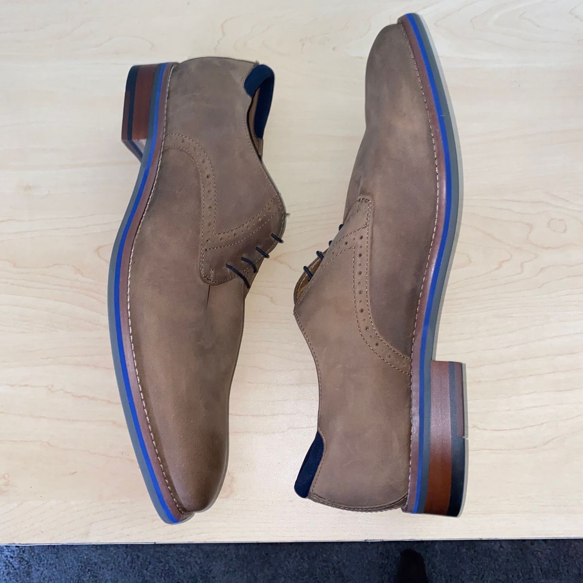 Photo by leocurrently on November 1, 2023 of the Johnston & Murphy Canton in Unknown Leather.