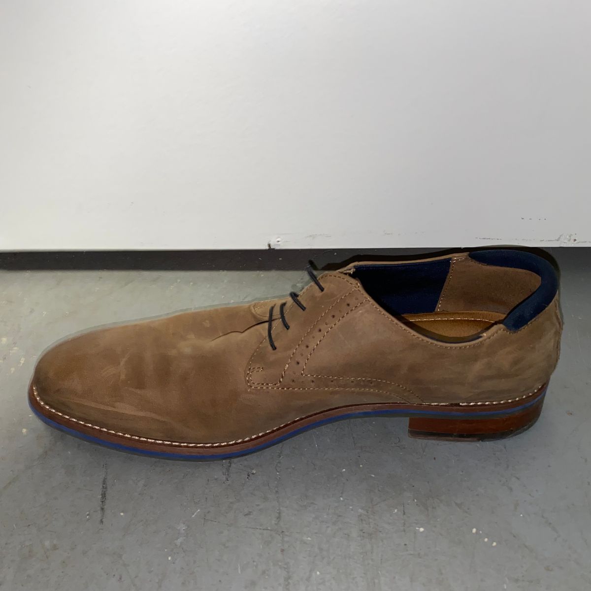 Photo by leocurrently on January 2, 2024 of the Johnston & Murphy Canton in Unknown Leather.