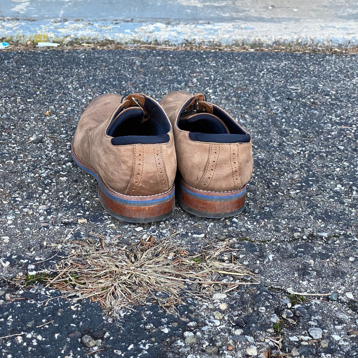 Photo by leocurrently on March 4, 2024 of the Johnston & Murphy Canton in Unknown Leather.