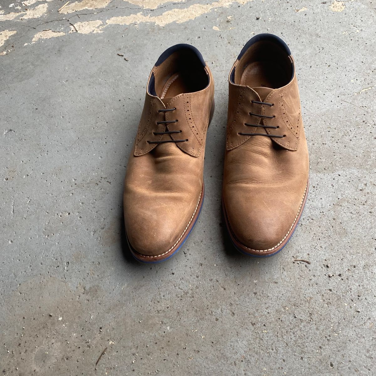 Photo by leocurrently on April 1, 2024 of the Johnston & Murphy Canton in Unknown Leather.