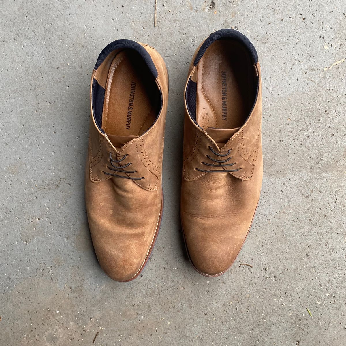 Photo by leocurrently on April 1, 2024 of the Johnston & Murphy Canton in Unknown Leather.