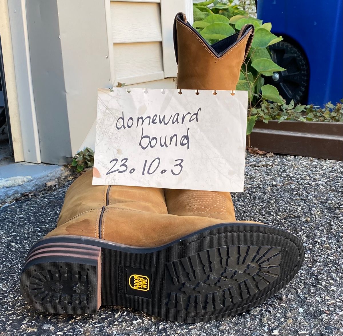 Photo by leocurrently on October 3, 2023 of the Dan Post Alberqurque in Unknown Leather.