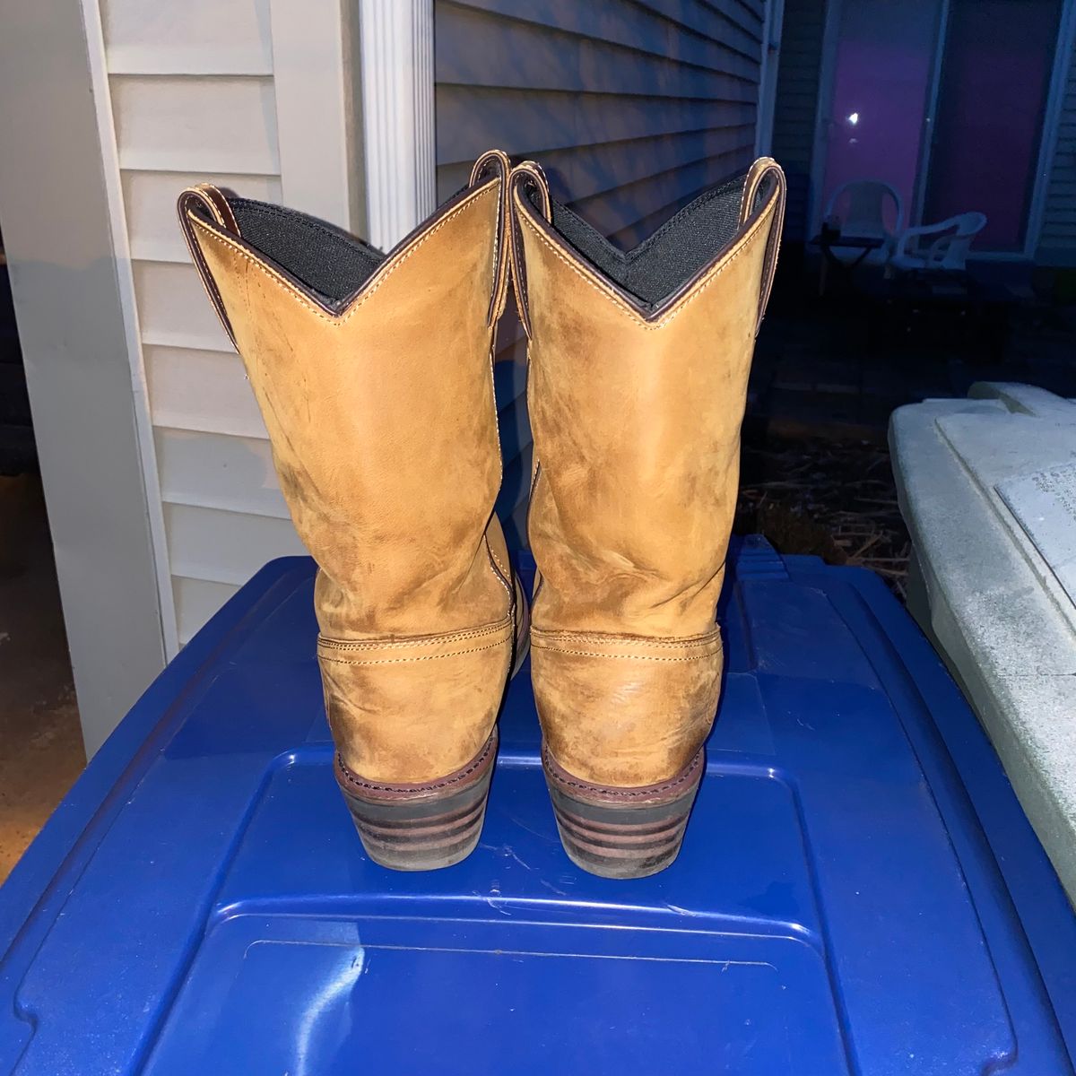 Photo by leocurrently on January 5, 2024 of the Dan Post Alberqurque in Unknown Leather.