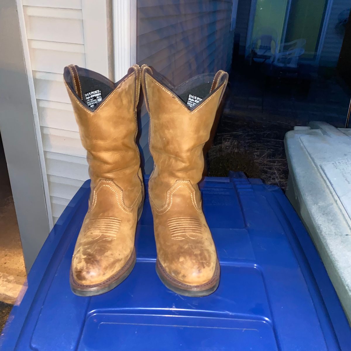 Photo by leocurrently on January 5, 2024 of the Dan Post Alberqurque in Unknown Leather.