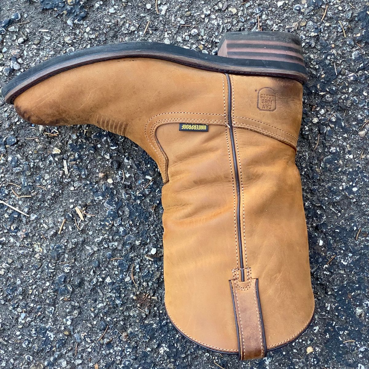 Photo by leocurrently on March 4, 2024 of the Dan Post Alberqurque in Unknown Leather.