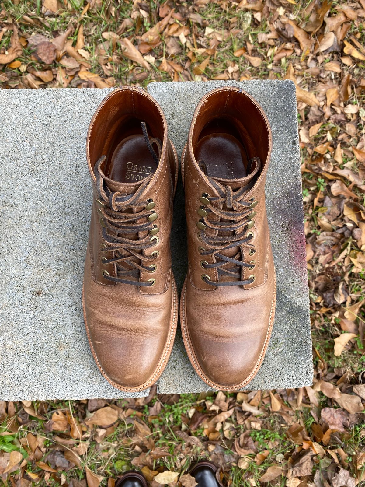 Photo by Esteban on December 3, 2022 of the Grant Stone Diesel Boot in Horween Natural Chromexcel.